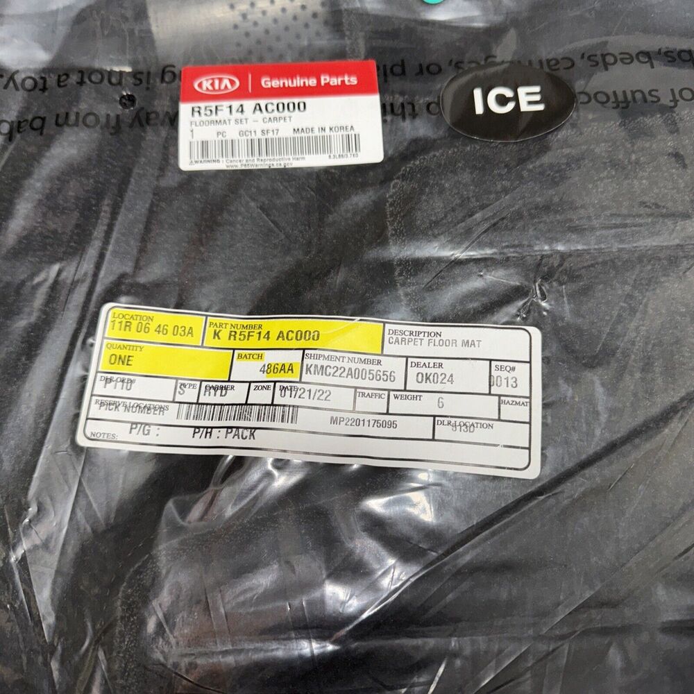 2021 - 2024 Kia Sorento Genuine Parts Mat Set ICE Black Carpet Floor R5F14 AC000